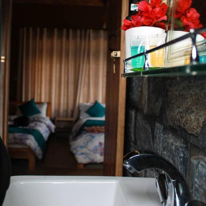 Annapurna Eco Village โพคารา ภายนอก รูปภาพ